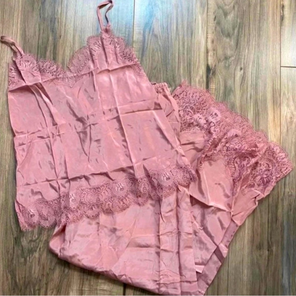 Victoria’s Secret NWT Lounging/Pajamas Set